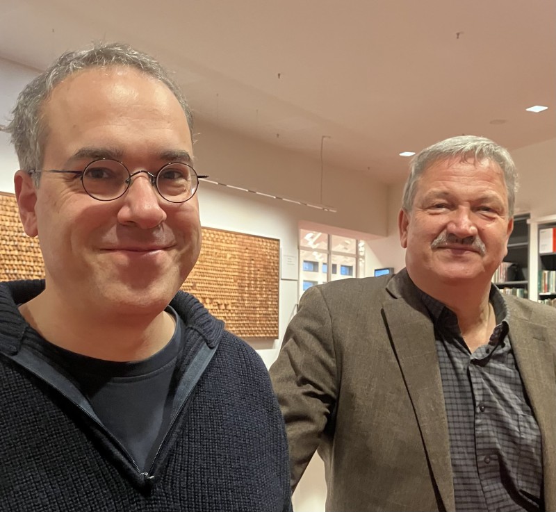 Titelbild für: „Ostragehege hat den globalen Blick mit einem Schwenk nach Osteuropa“: Ein Gespräch mit Patrick Wilden und Axel Helbig