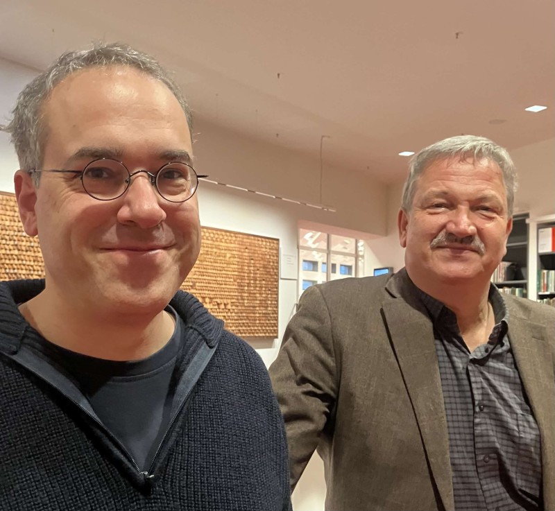 Titelbild für: „Ostragehege hat den globalen Blick mit einem Schwenk nach Osteuropa“: Ein Gespräch mit Patrick Wilden und Axel Helbig