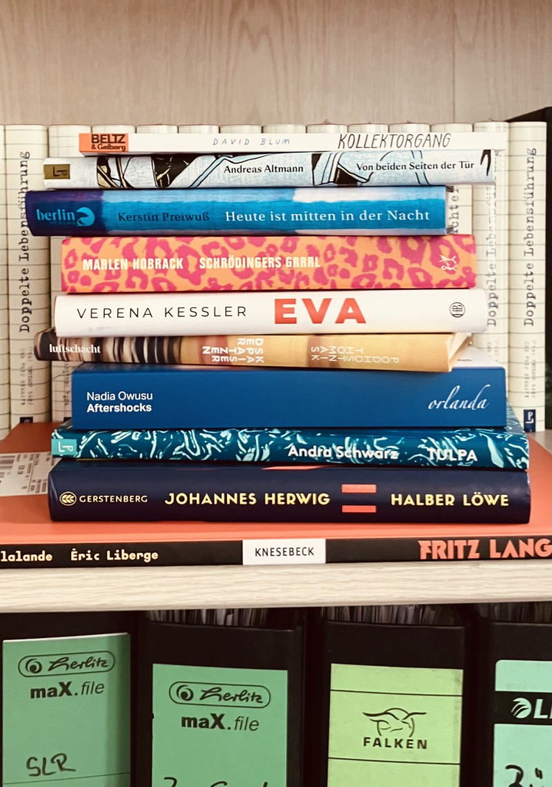 Titelbild für: Vorgestellt: Der Sächsische Bücherkoffer im ersten Halbjahr 2023